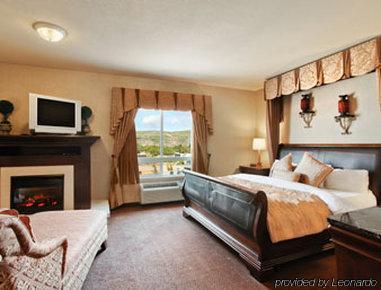 Ramada By Wyndham & 3*